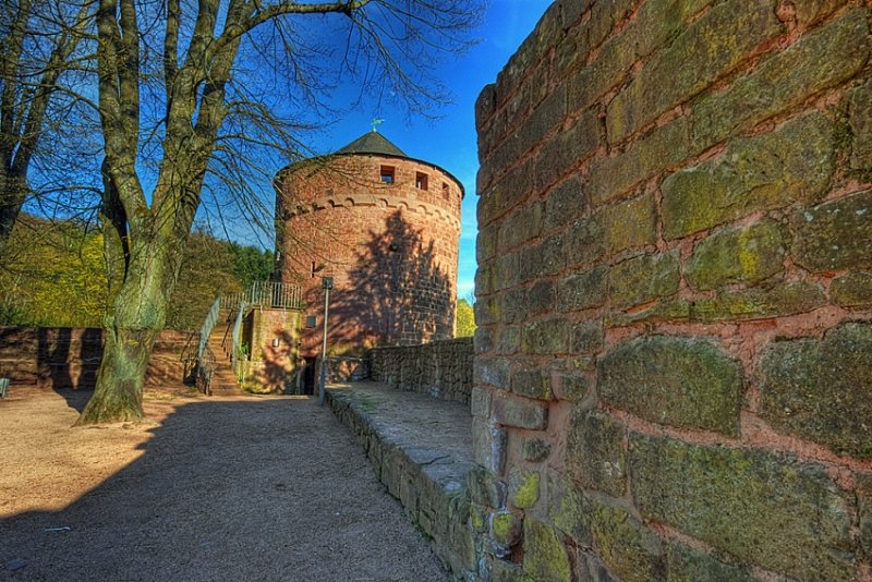 Burg Kerpen in Illingen